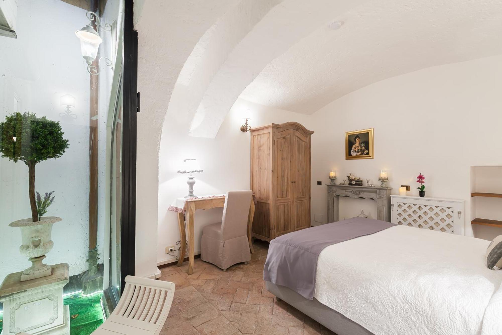 M Empire Villa Rome Bagian luar foto