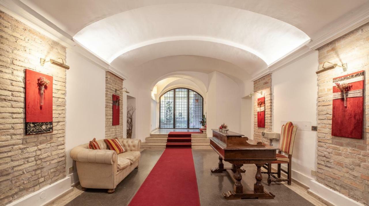 M Empire Villa Rome Bagian luar foto